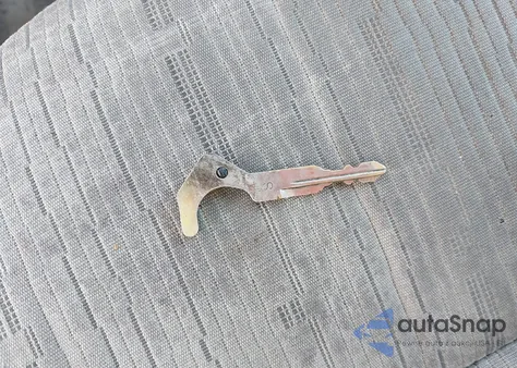 2010 Ford Focus Se z USA, uszkodzony, nr VIN 1FAHP3FN6AW284998